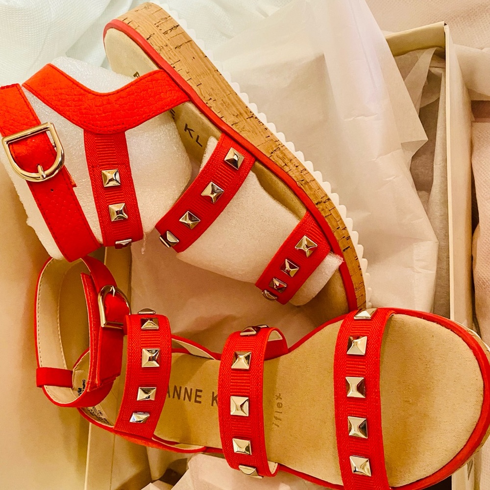 NIB Anne Klein Wedge Sandals